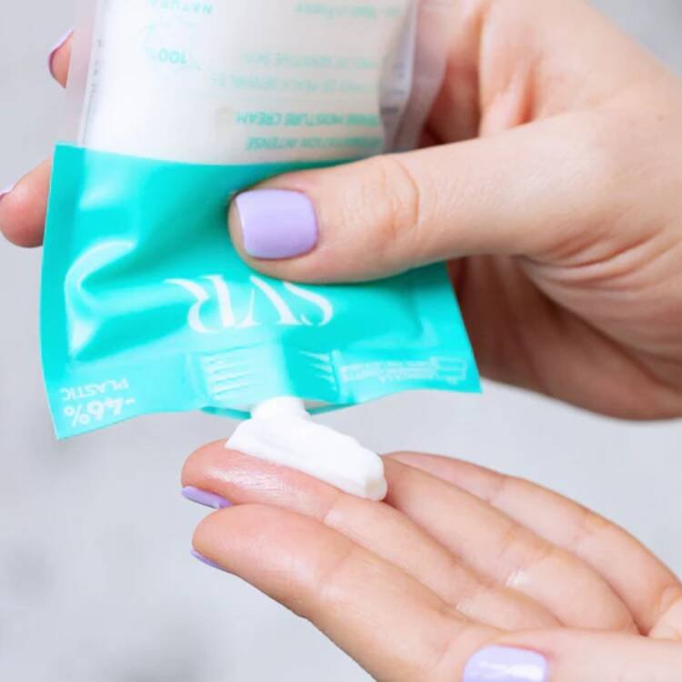 SVR Hydraliane Light Cream - Image 2